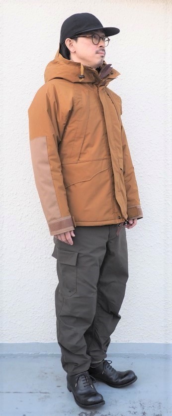 フリーホイーラーズ 試着画像 オールウェザー ロフト パーカ