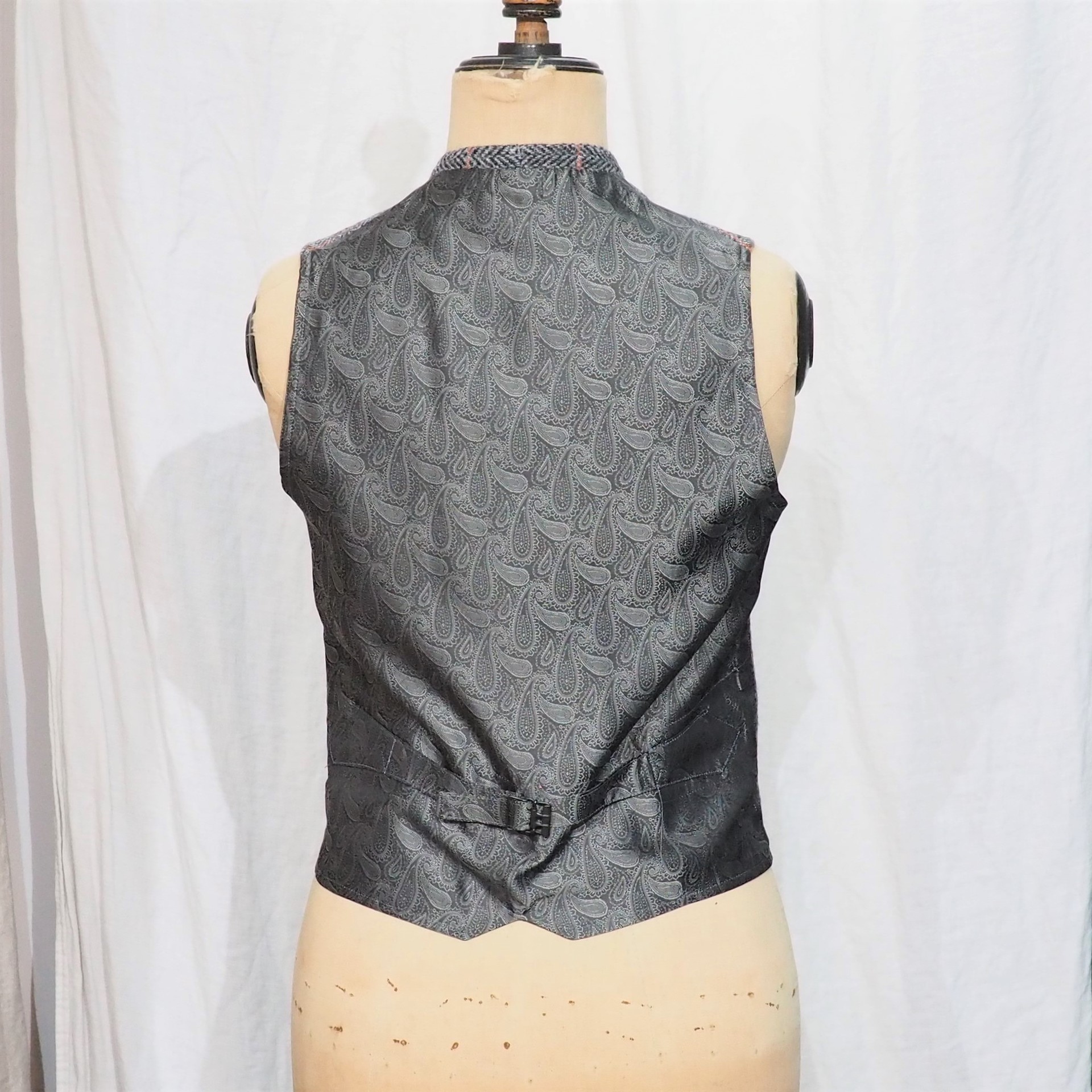 無二の存在感】HARRIS TWEED (ハリスツイード) 3Pオーダースーツ