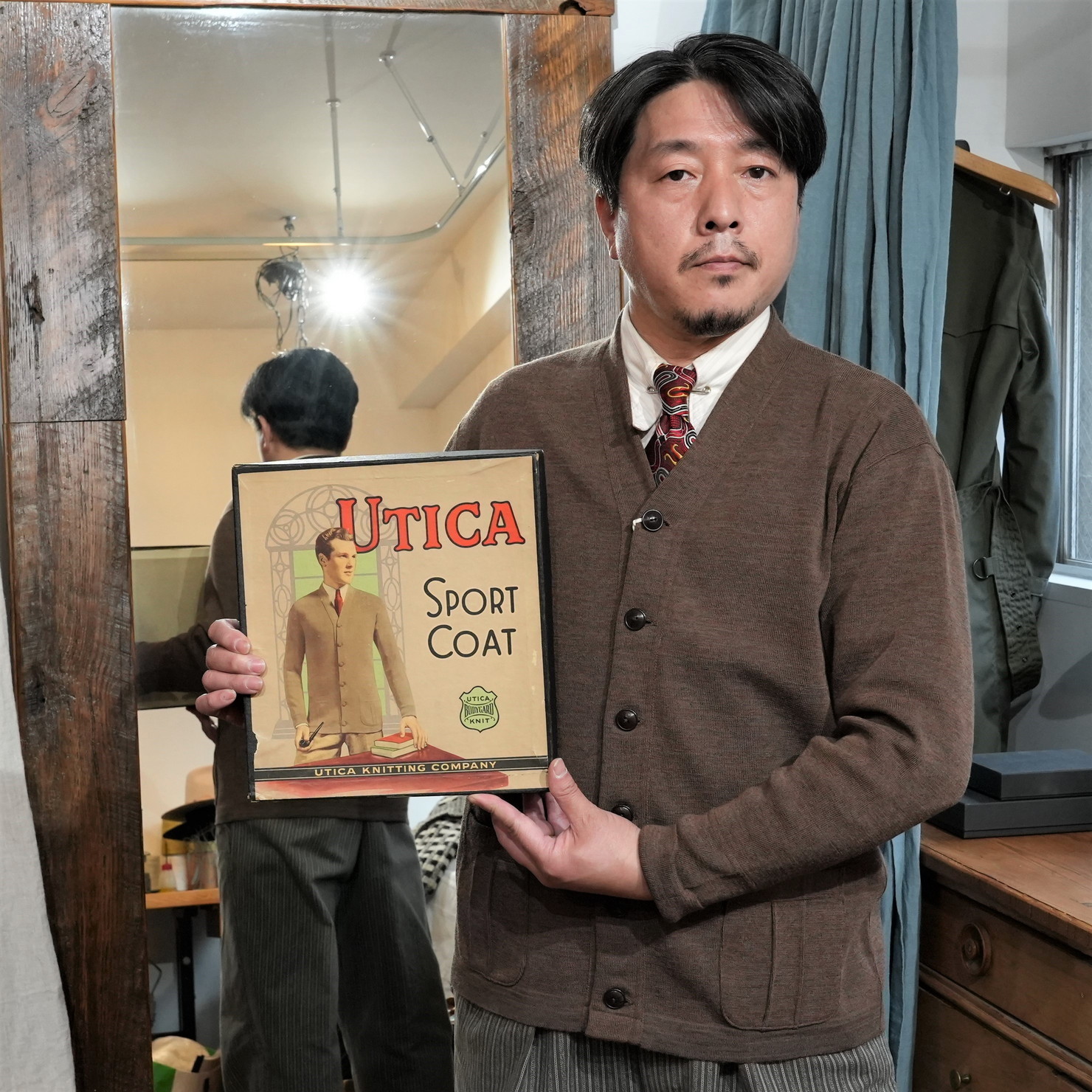 アジャスタブルコスチューム 2022-23 秋冬新作サンプル着用画像