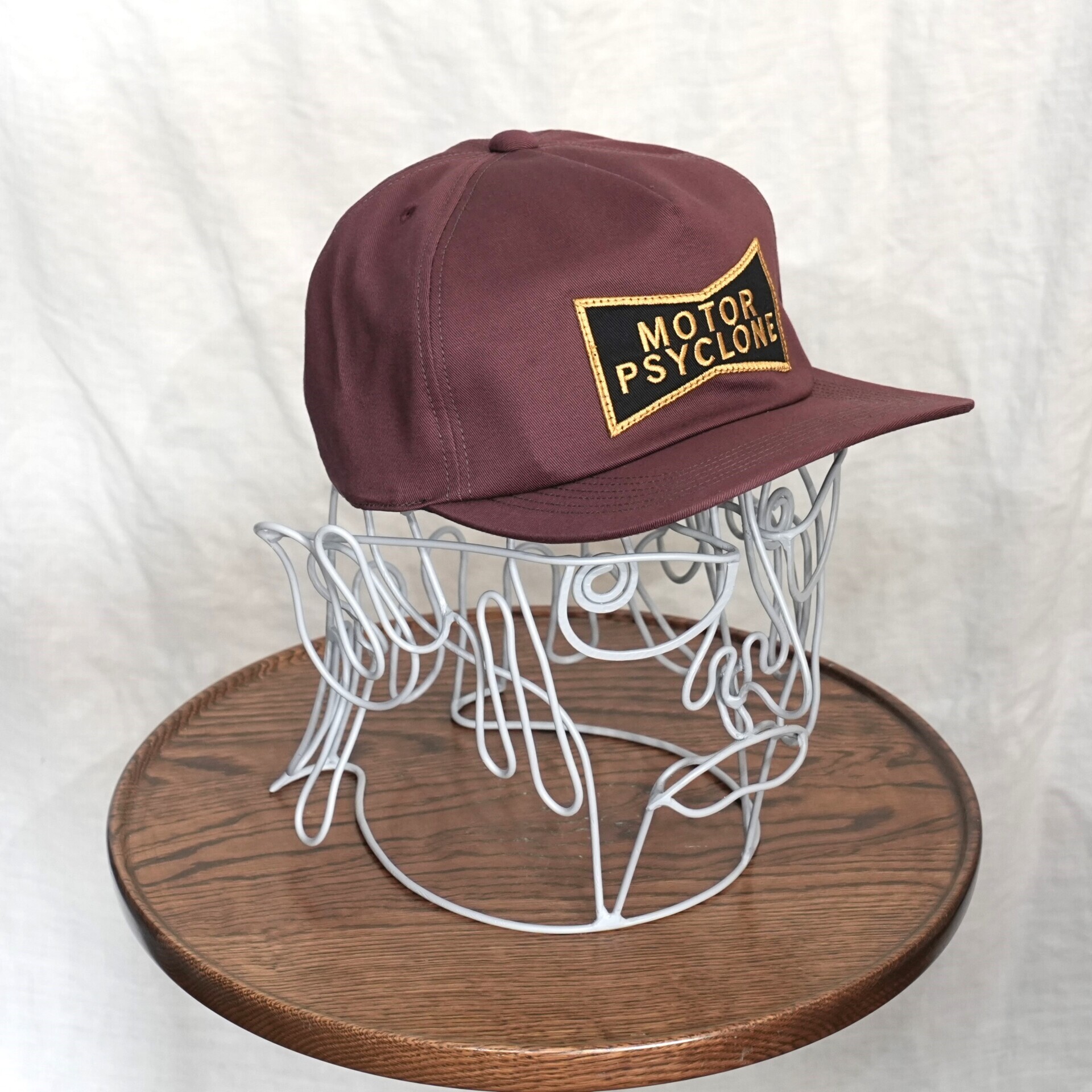 フリーホイーラーズ スナップバック トラッカーキャップ ＜ヘルメット